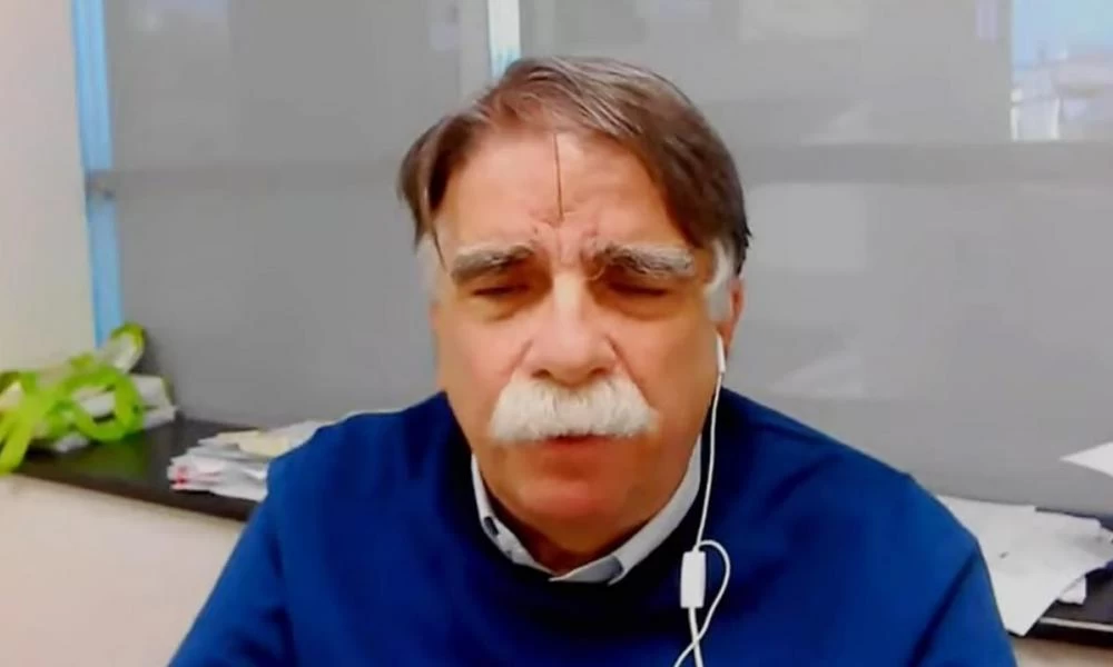 Βατόπουλος: Ως το 2022 θα αντιμετωπίζουμε τον κορονοϊό σαν γρίπη